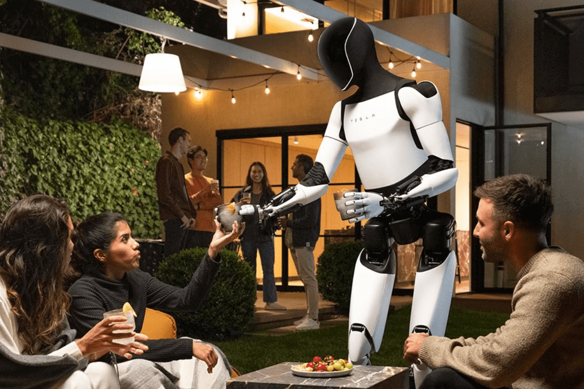 భవిష్యత్తు మన గుమ్మంలోకి: ప్రపంచాన్ని మార్చబోతున్న టెస్లా ఆప్టిమస్!